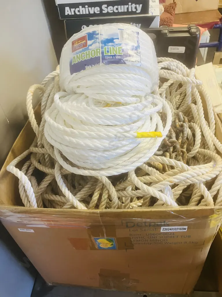 Anchor Rope With Chain & D-Shackles & NZ Boaties Mate 10mm x 50m Anchor Rope With Thimble Image 1++