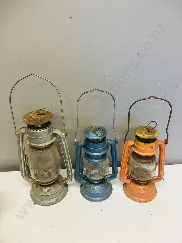 Hurricane Lanterns x 3, Kathmandu Lantern, Paraffin Oil Image 1++