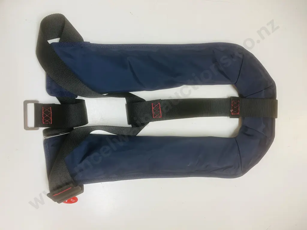 Hutchwilco 150N Manual Inflatable Lifejacket Image 1++