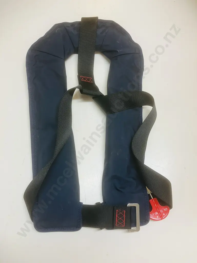 Hutchwilco 150N Manual Inflatable Lifejacket Image 1++