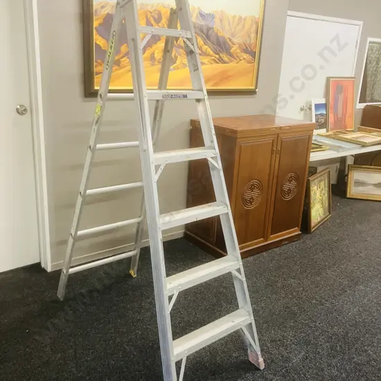 Walker Trade-Master Aluminum Stepladder - 6 Step 204cm