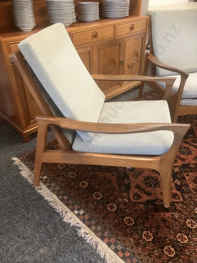 Pair of Mid-Century Concorde Armchairs by Fred Lowen for Don Furniture 1965 Image 1++