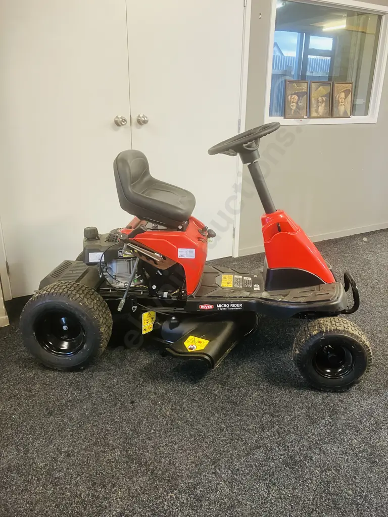 Rover Micro Rider Ride On Mower, Model 13B426JC333,196cc OHV, 24", 6 Speed, New Battery, Had Minimal Use Image 1++