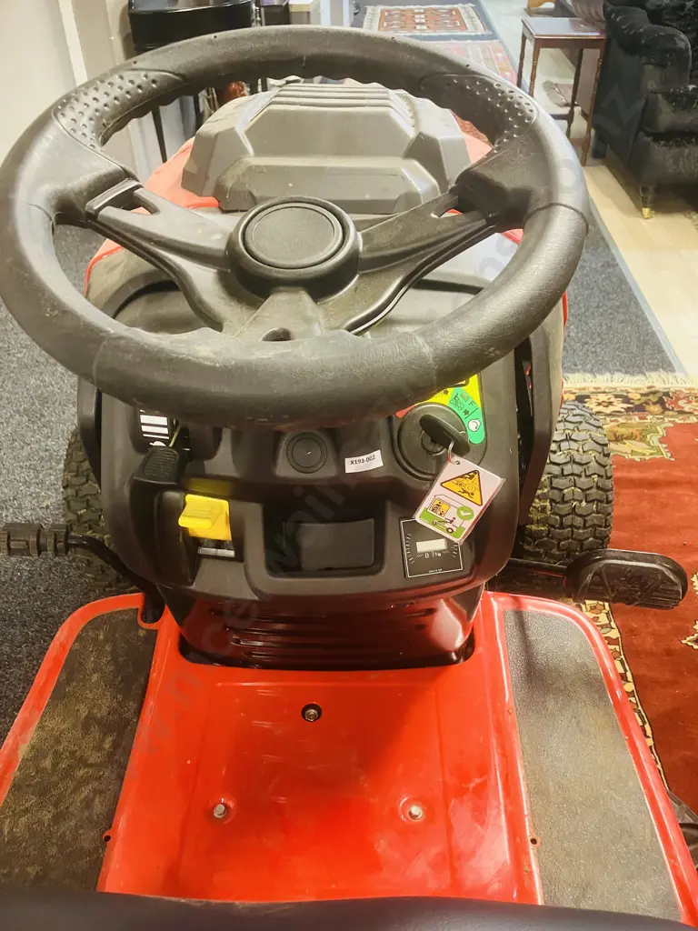 Rover 547/36 Rancher Ride On Mower, Model 13A878BY333, 547cc OHV, 36", New Battery, Had Very Little Use Image 1++