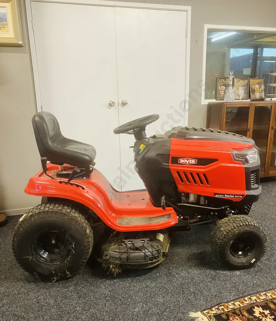 Rover 547/36 Rancher Ride On Mower, Model 13A878BY333, 547cc OHV, 36", New Battery, Had Very Little Use Image 1++