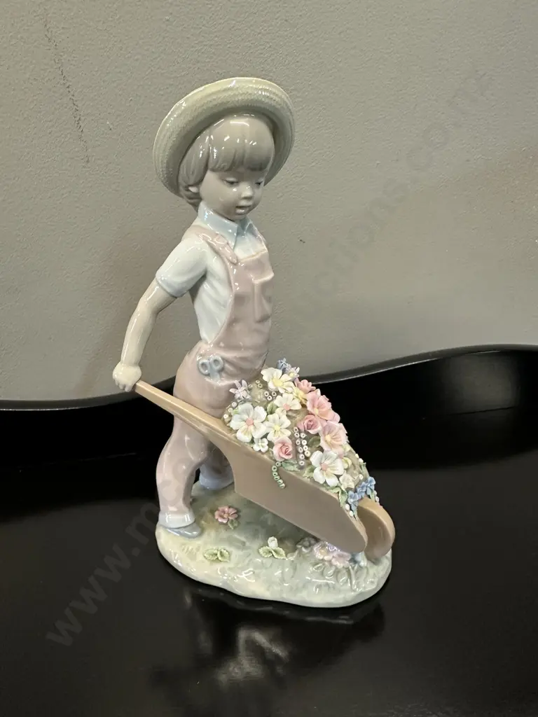 Lladro Figurine 'Little Gardener' Wheelbarrow With Flower Boy H24cm. Image 1++