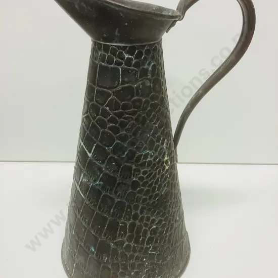 Antique Arts and Crafts Copper ‘Lizard Skin’ Hot Water Jug by Joseph Sankey and Sons c.1900-1910. Stamped JS&SB. H27cm