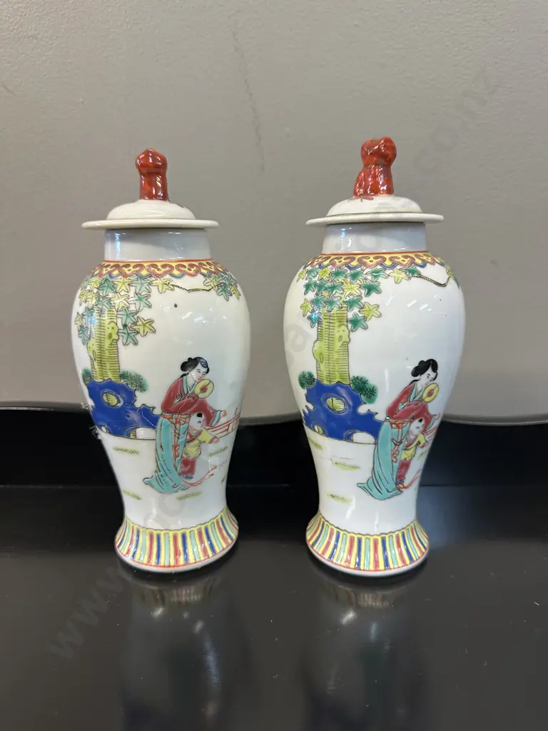 Pair Of Mid Century Jiangxi Jingdezhen Porcelain Chinese Famille Rose Lidded Ginger jars Image 1++