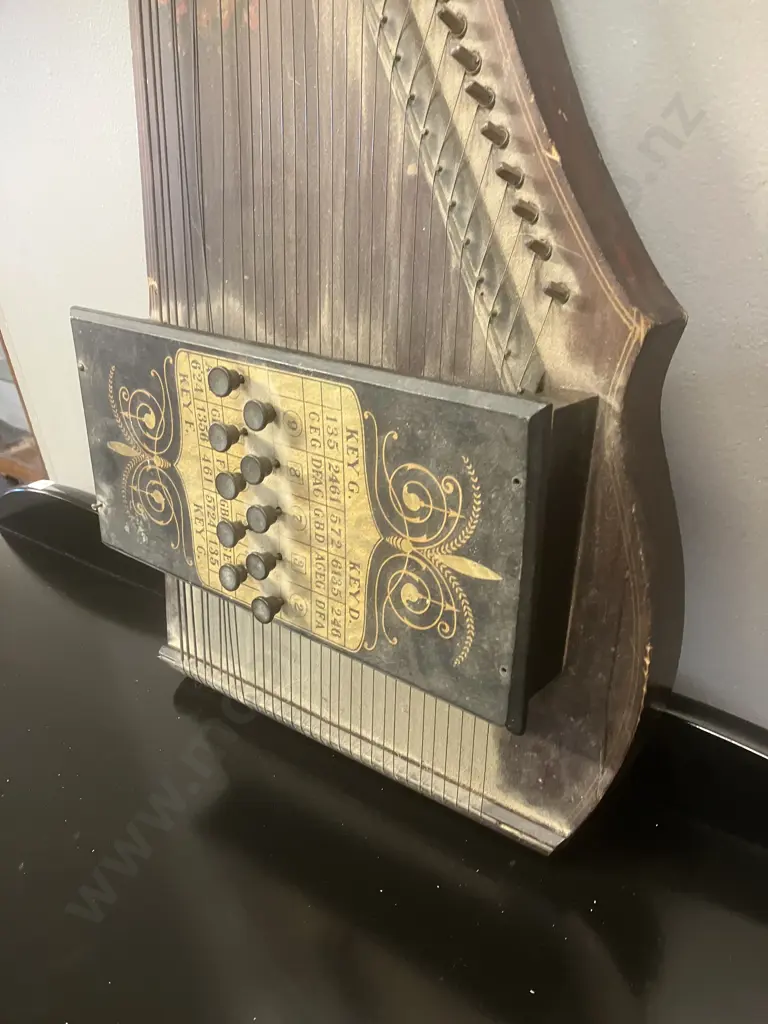 Antique Fretless Zither - Late 1800’s / Early 1900’s (As Found Condition) Image 1++