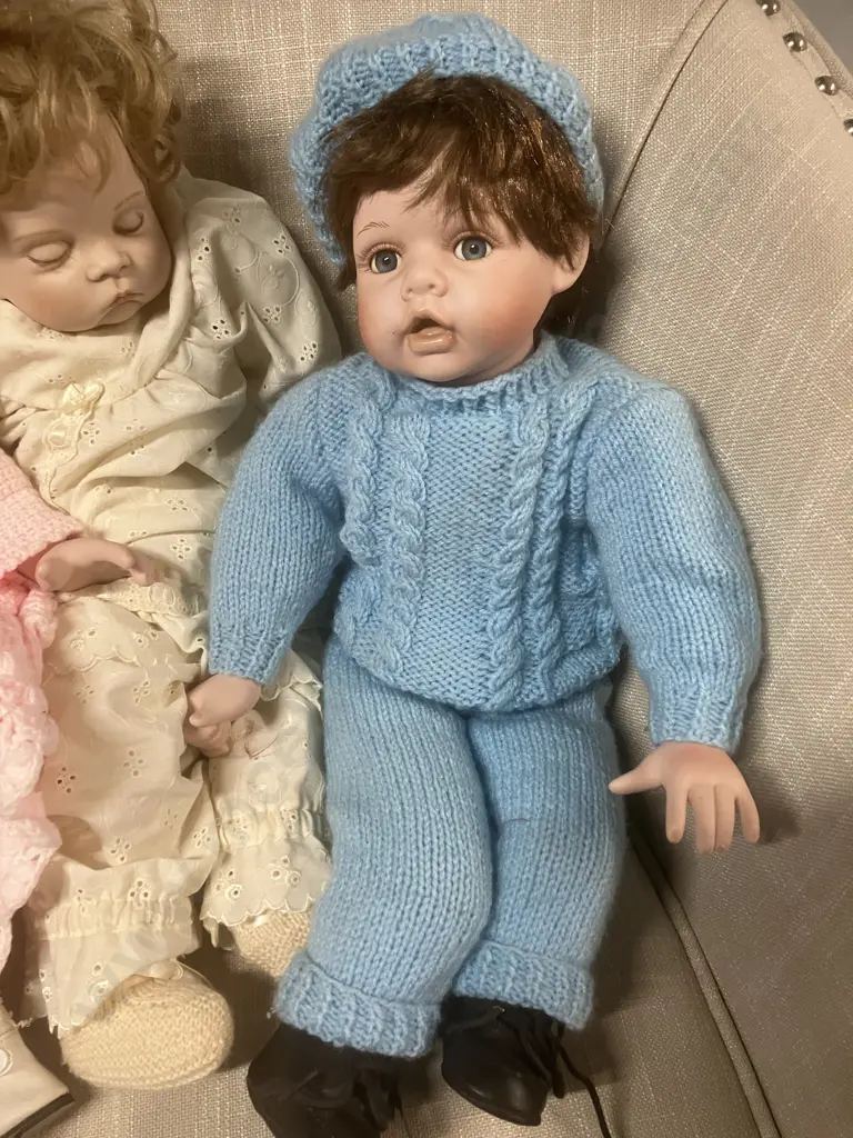 Three Porcelain Dolls Image 1++