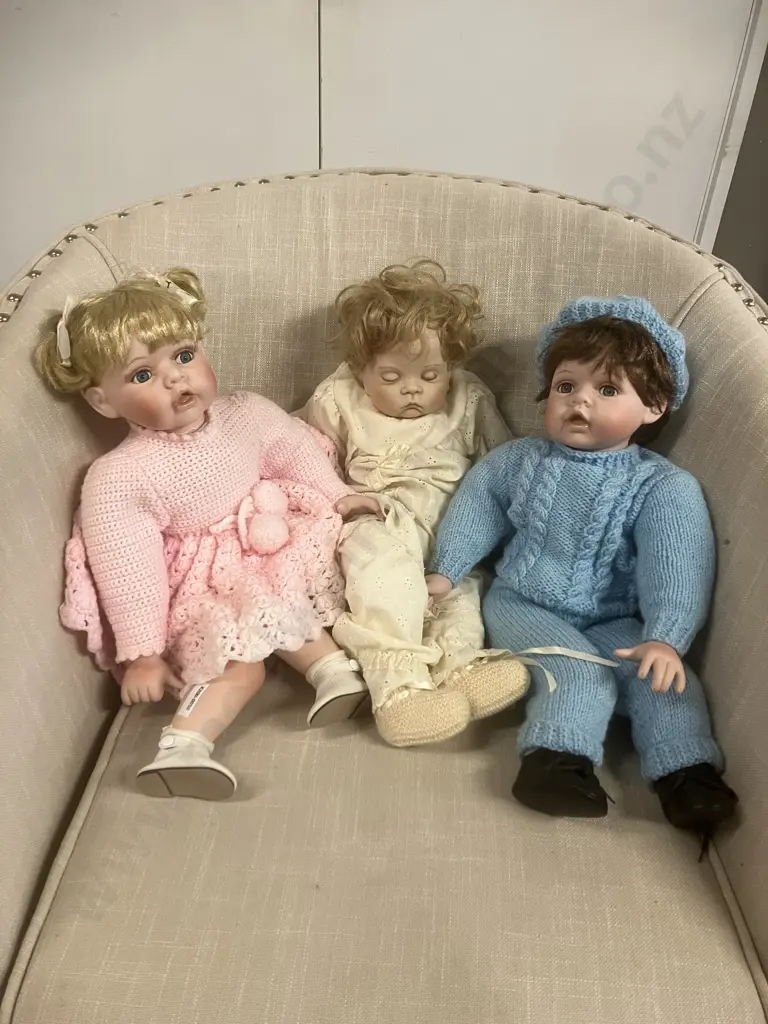 Three Porcelain Dolls Image 1++