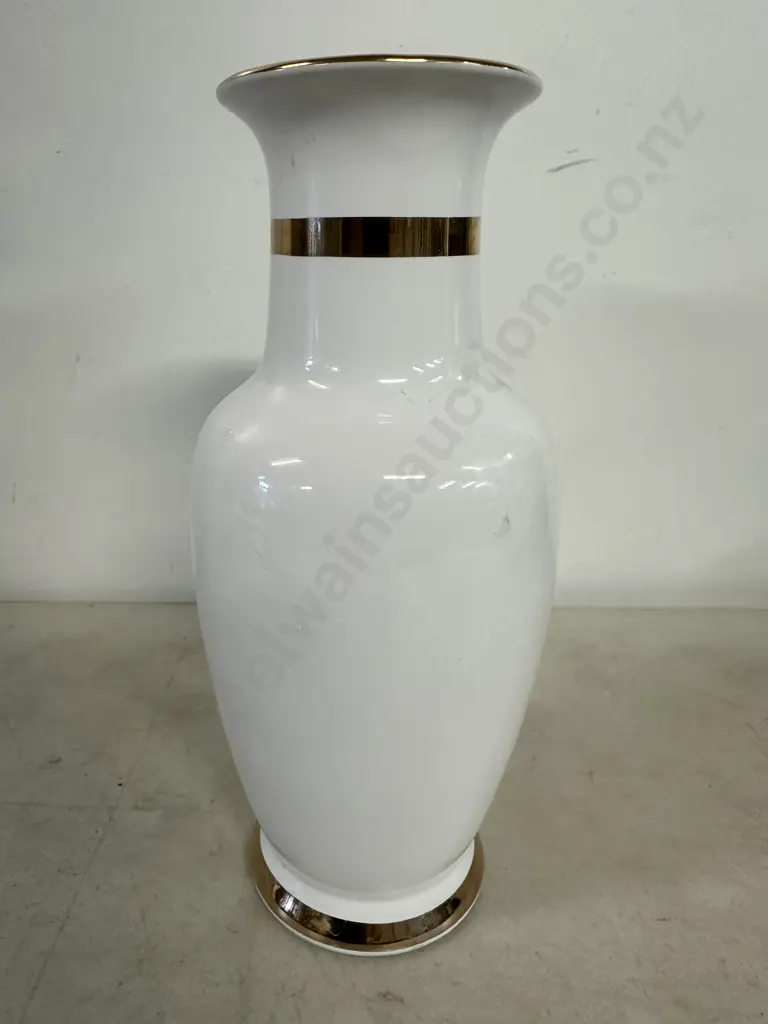 Chokin Art Vase 24kt Gold Detail H26cm. Image 1++