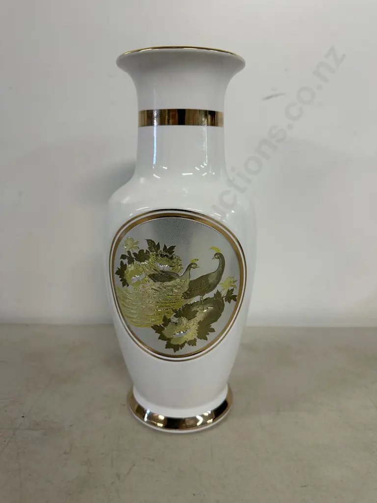 Chokin Art Vase 24kt Gold Detail H26cm. Image 1++