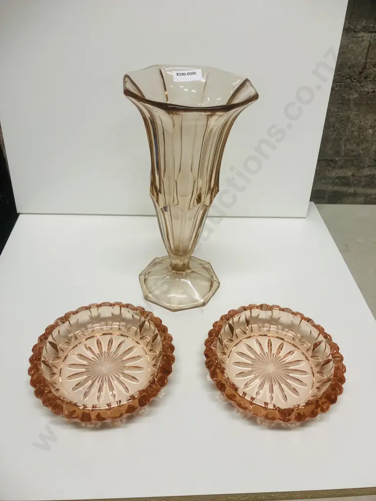 Pair of Vintage French Glass Salmon Pink Ashtrays c1970 - 1980's & a Pink Depression Glass Vase Image 1++