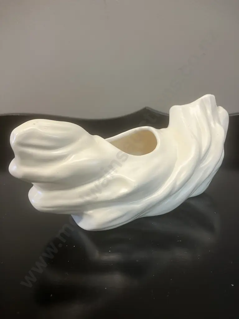Crown Lynn Driftwood Vase, Off White Glaze - Impressed 589 & Crown Lynn Stamp To The Base. 9 x 22cm Image 1++