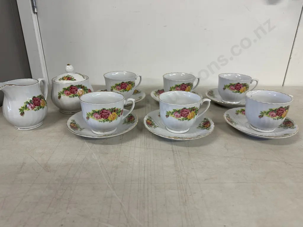 Regent China English Rose Tea Ware Image 1++