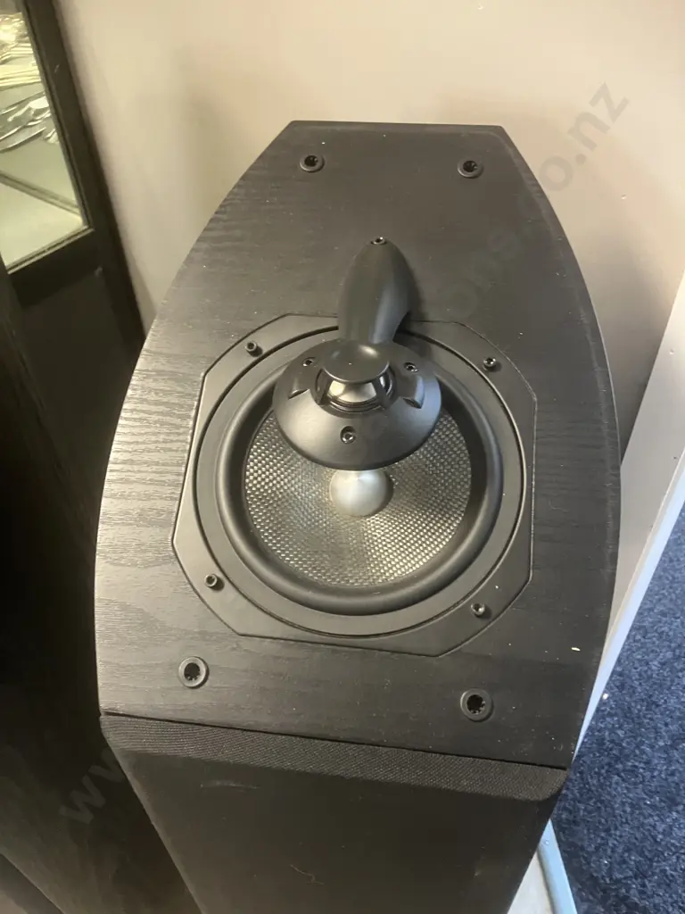 Pair of Mirage OMNI 550 Floorstanding Tower Speakers. Omnidirectional, 8-ohm, Sensitivity 90 dB, Handles Up To 200 Watts Image 1++