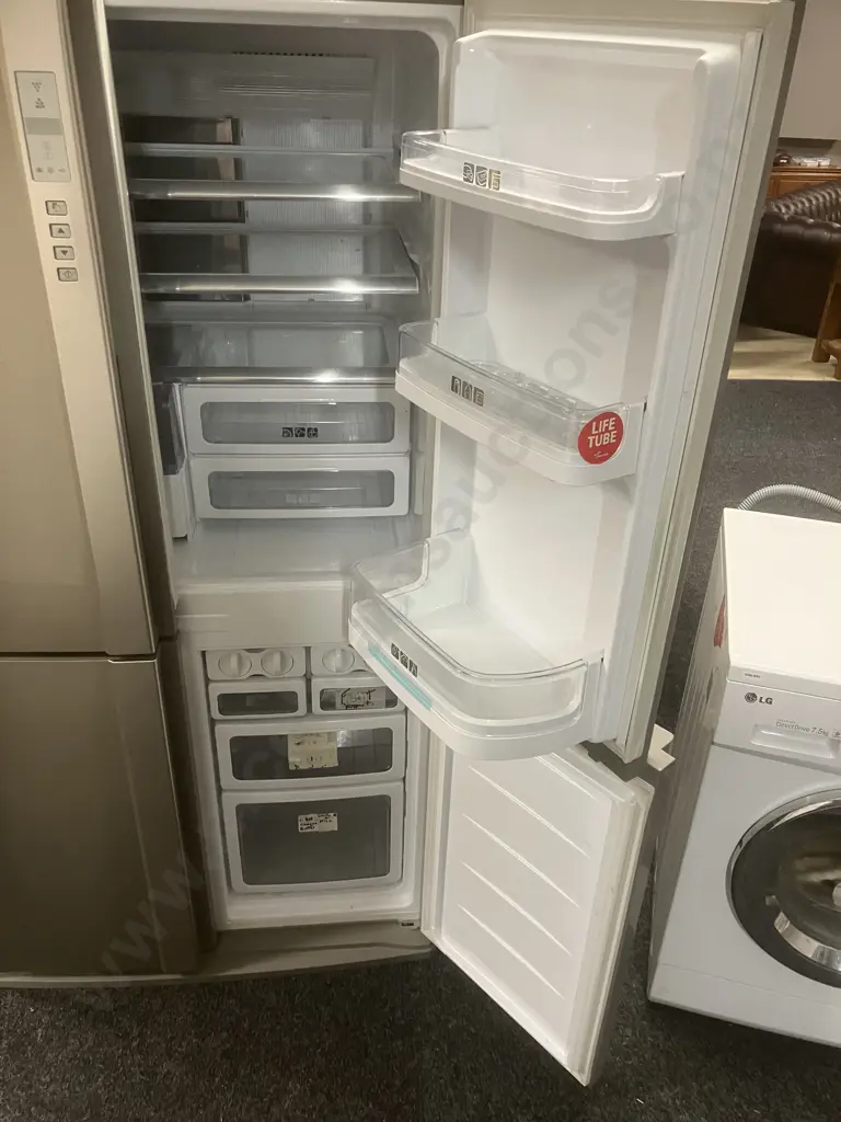 Sharp 624L French Door Refrigerator - Freezer Model SJ-FP624V-SL Image 1++