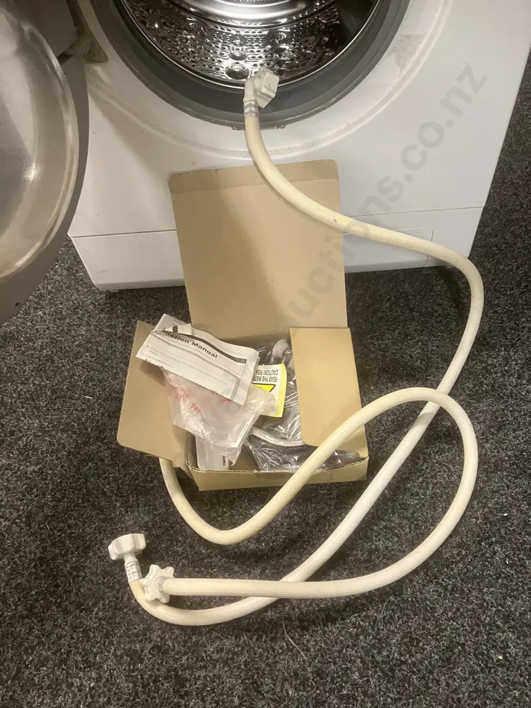 LG 7.5Kg Direct Drive Front Loader Washing Machine. Model WD10422D6 Image 1++