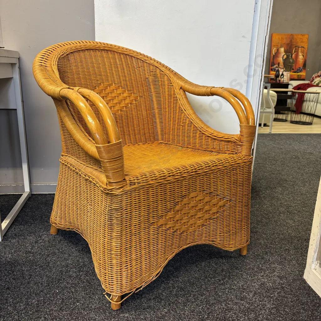 Wicker Armchair Image 1++