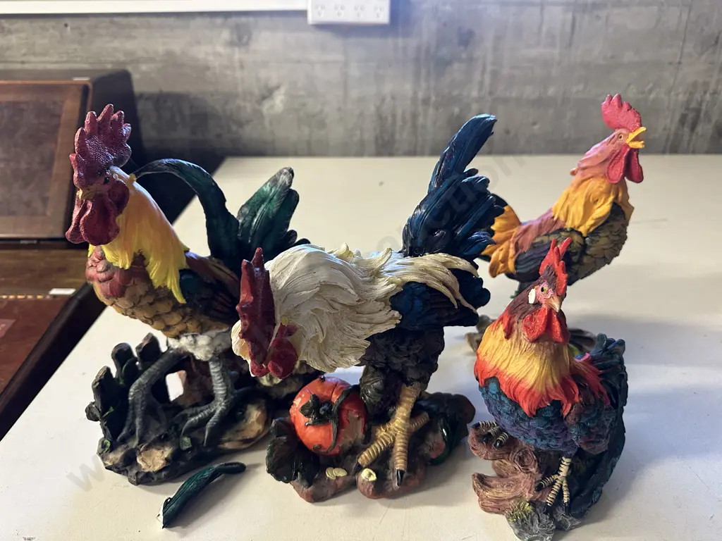 Selection Of Resin Chicken & Rooster Figurines x4 Image 1++