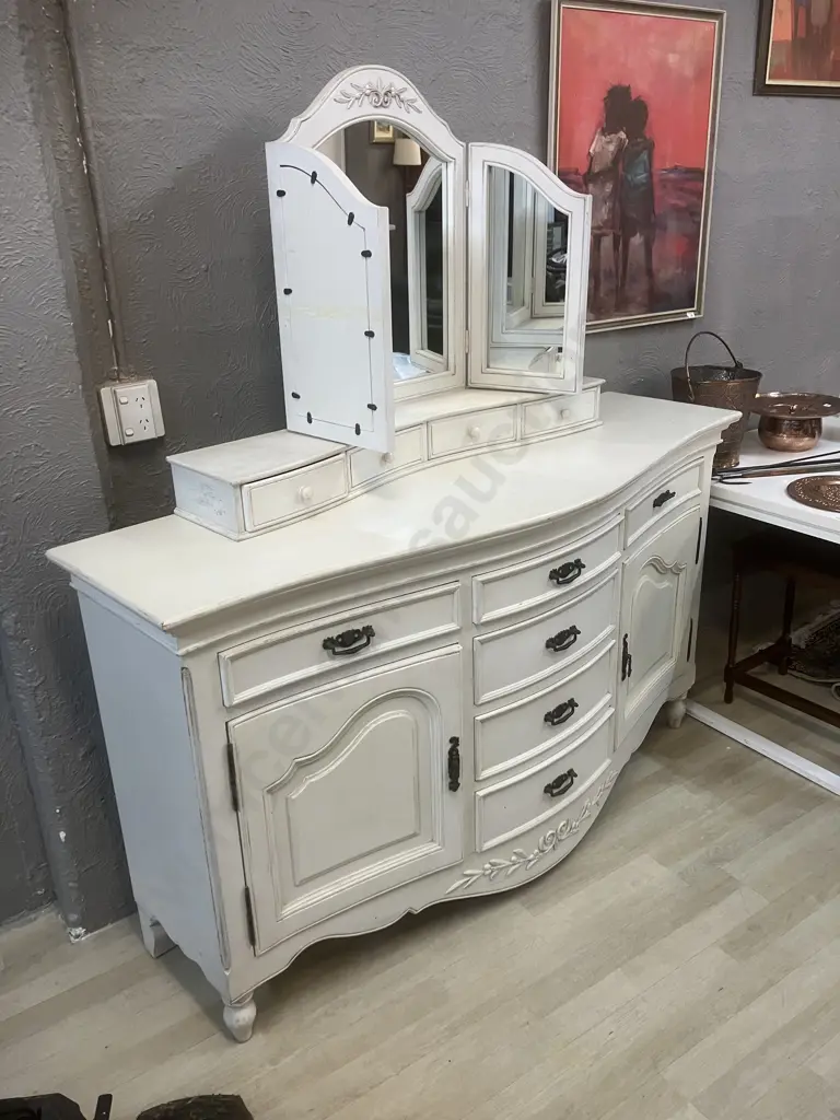 Country Corner White French Provincial Style 6 Drawer / 2 Door Dresser With Matching 4 Drawer Tri-Fold Mirror Image 1++
