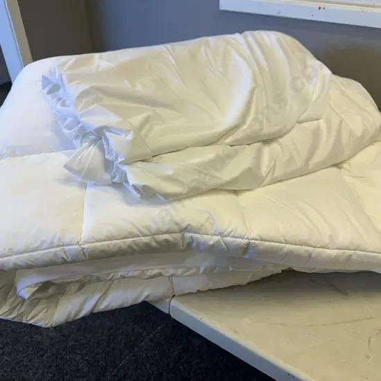 Queen Size Mattress Topper & Protector