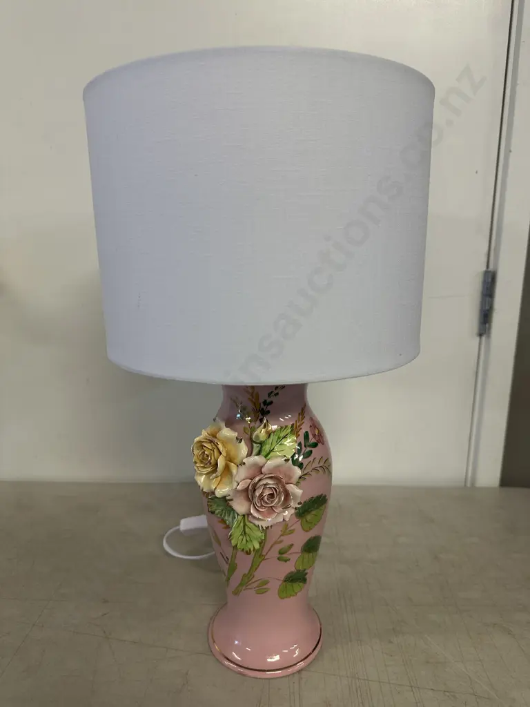 Vintage Italian Table Lamp With White Circular Shade H46 Image 1++