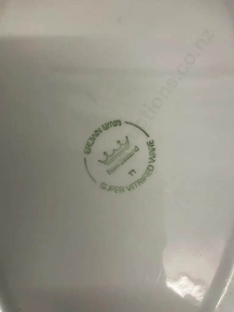 Crown Lynn New Zealand Railways Silver Star - Bowls & Plates d623, Hotel Ware Plate Crown Lynn Back Stamps, Etc Image 1++