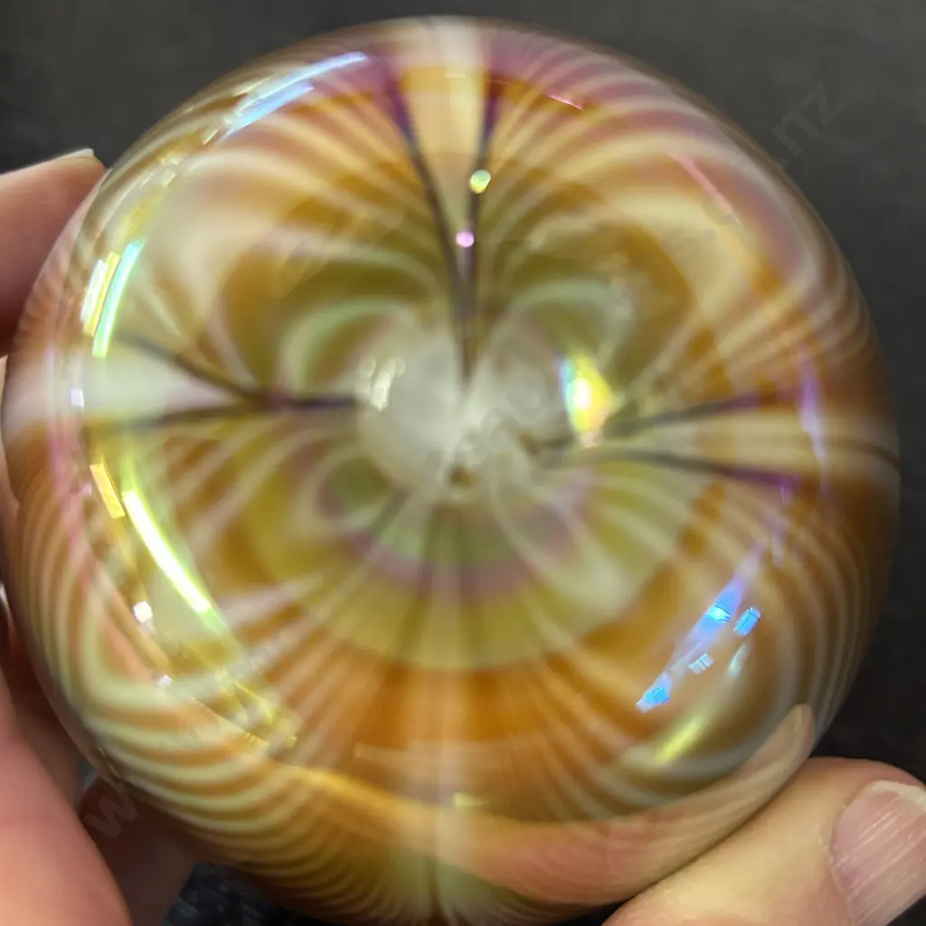 Robert Eickholt Art Glass Vase. Signed and dated 1988 Image 1++