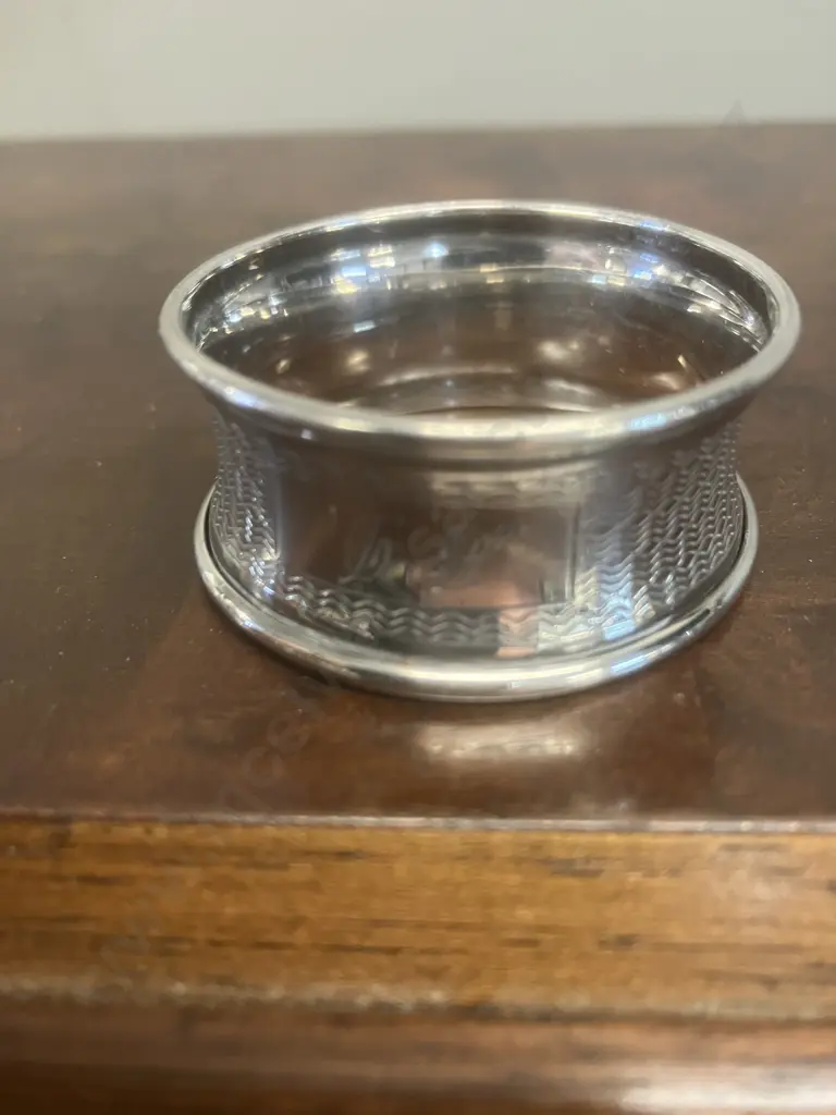 Sterling Silver Napkin Ring Hallmarked William Adams Ltd Birmingham 1952 (8 Grams) Image 1++