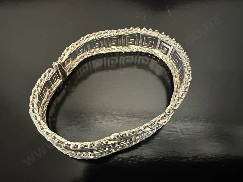 Stamped S25-122 Bracelet Image 1++