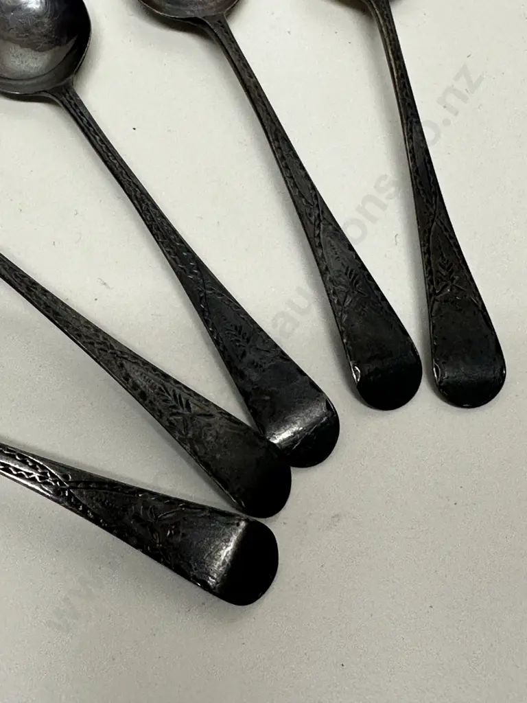 Set Of 5 Antique Hallmarked Teaspoons (55 Grams) Image 1++
