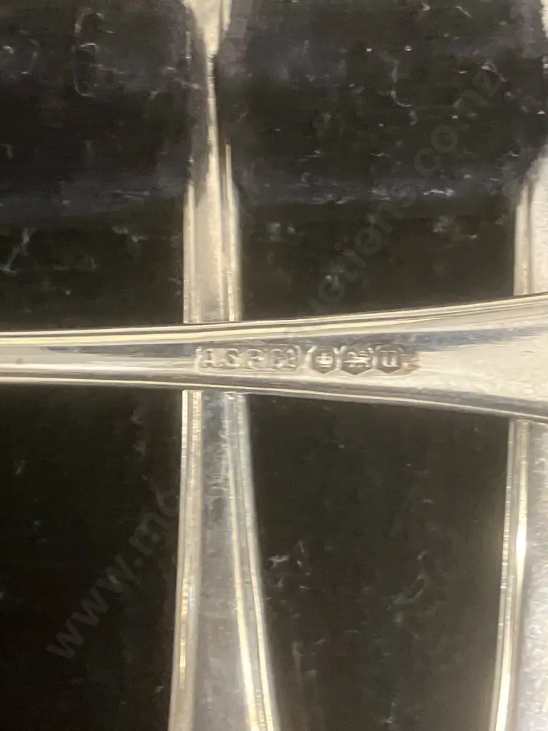 A Cased Set of Six Hallmarked Sterling Silver Pastry Forks - Angora Silver Plate Co, Sheffield 1937 Image 1++