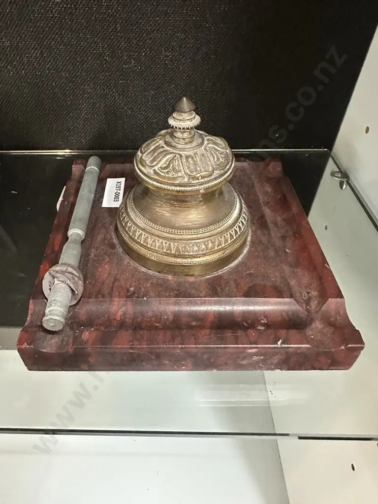 Antique Inkwell in Marble and Bronze Image 1++