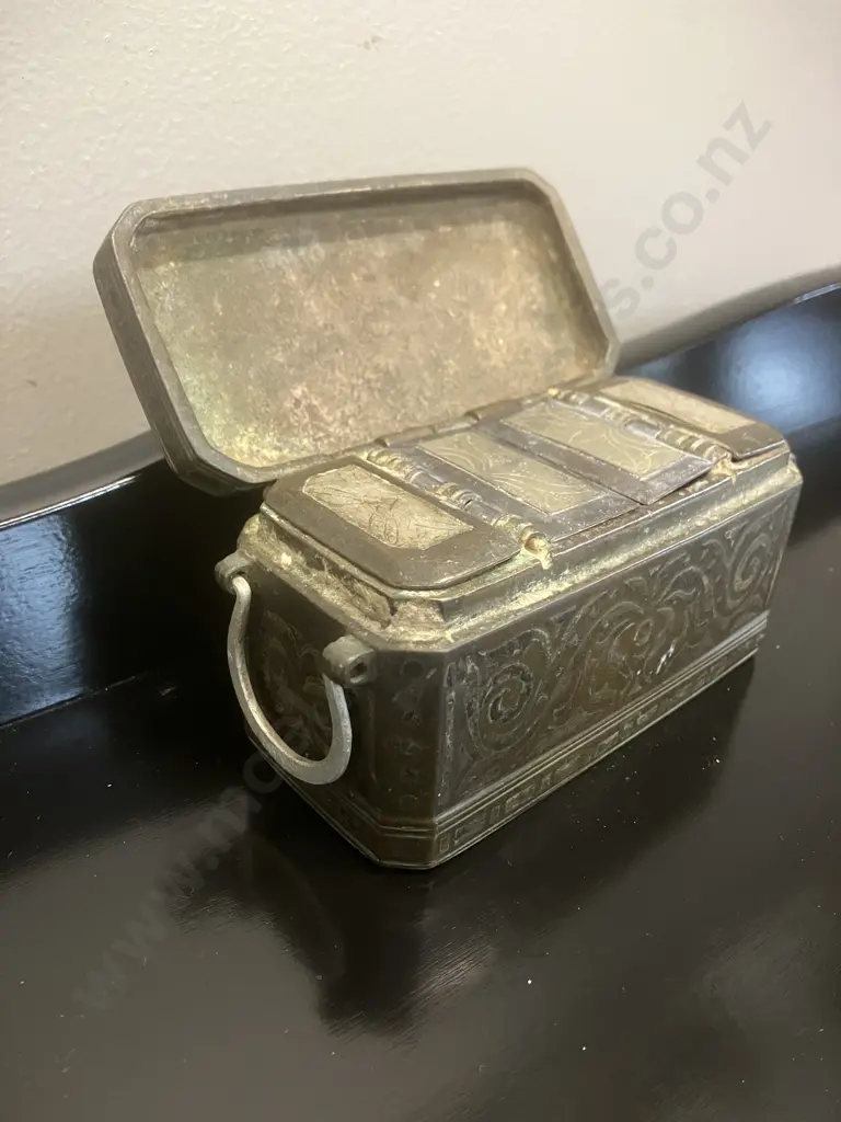 Antique Mindanao Philippines Betel Nut Box, Bronze With Silver Inlay Image 1++