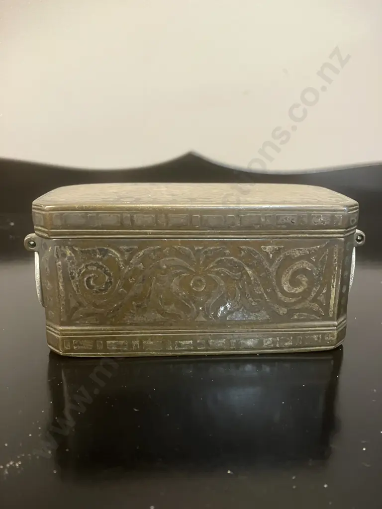 Antique Mindanao Philippines Betel Nut Box, Bronze With Silver Inlay Image 1++