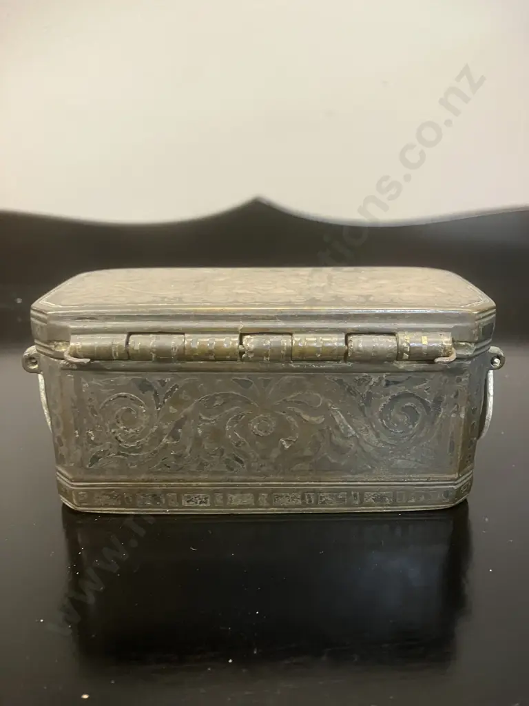 Antique Mindanao Philippines Betel Nut Box, Bronze With Silver Inlay Image 1++