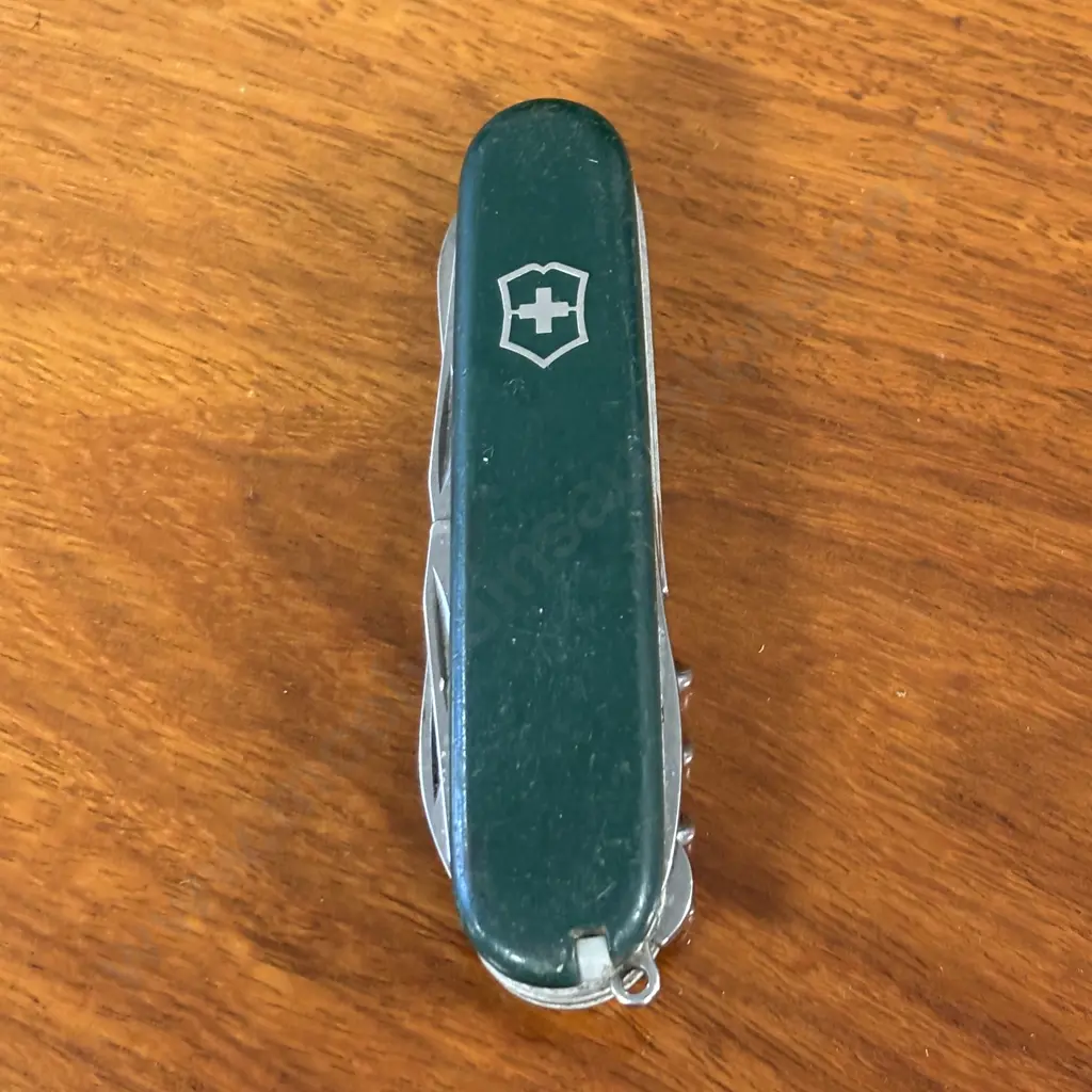 Green Swiss Army Knife Image 1++