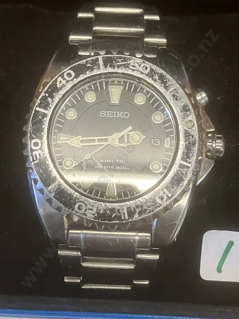 SEIKO Kinetic Divers Wristwatch SKA 37191 1N2799 In Box With Instructions Image 1++