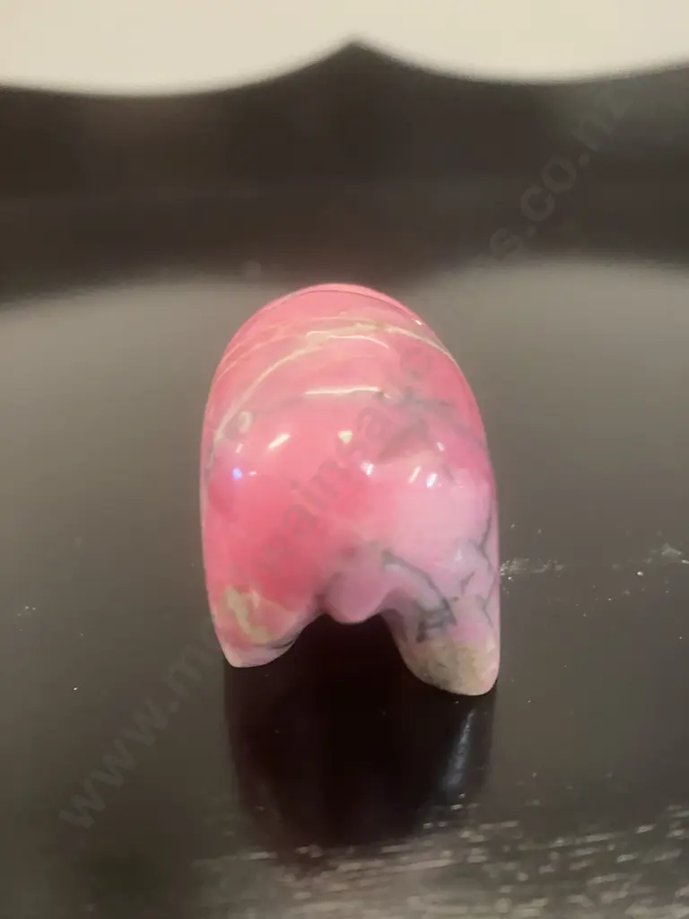 Vintage Rhodonite Figure of a Bear With Salmon. 3 x 5cm Image 1++
