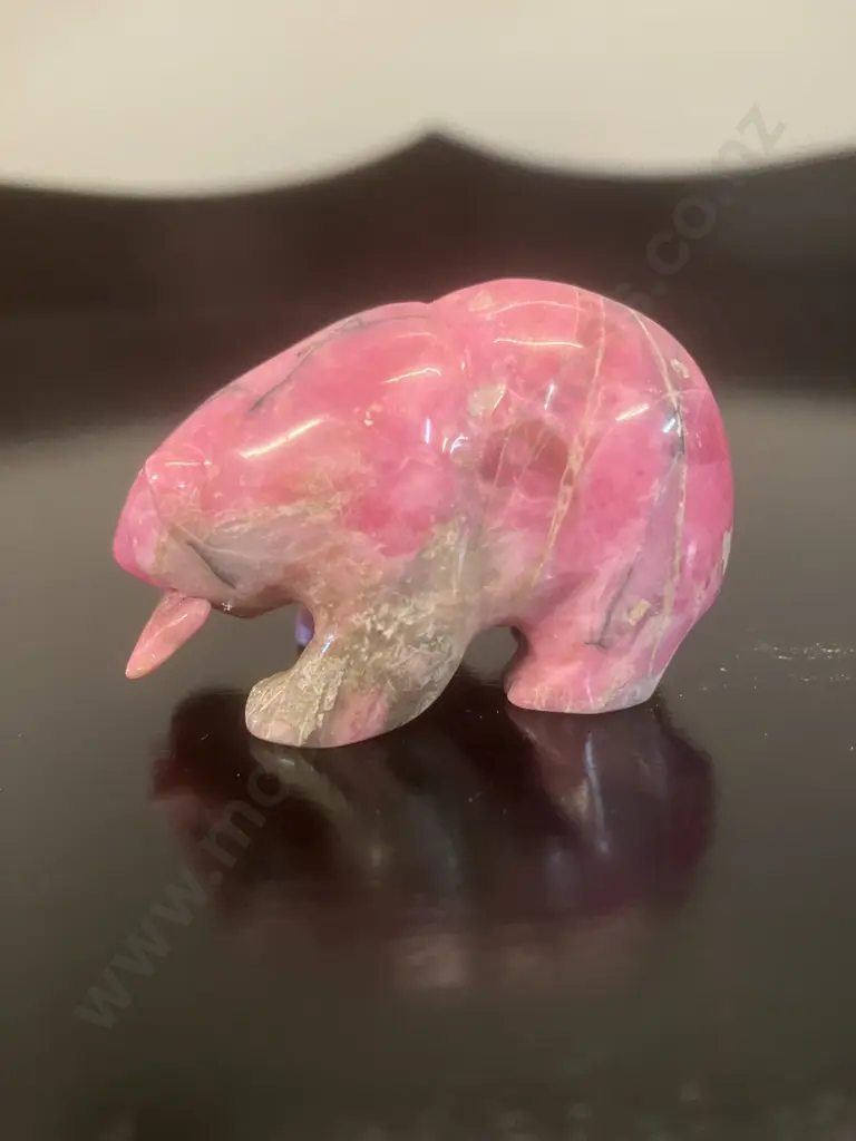 Vintage Rhodonite Figure of a Bear With Salmon. 3 x 5cm Image 1++