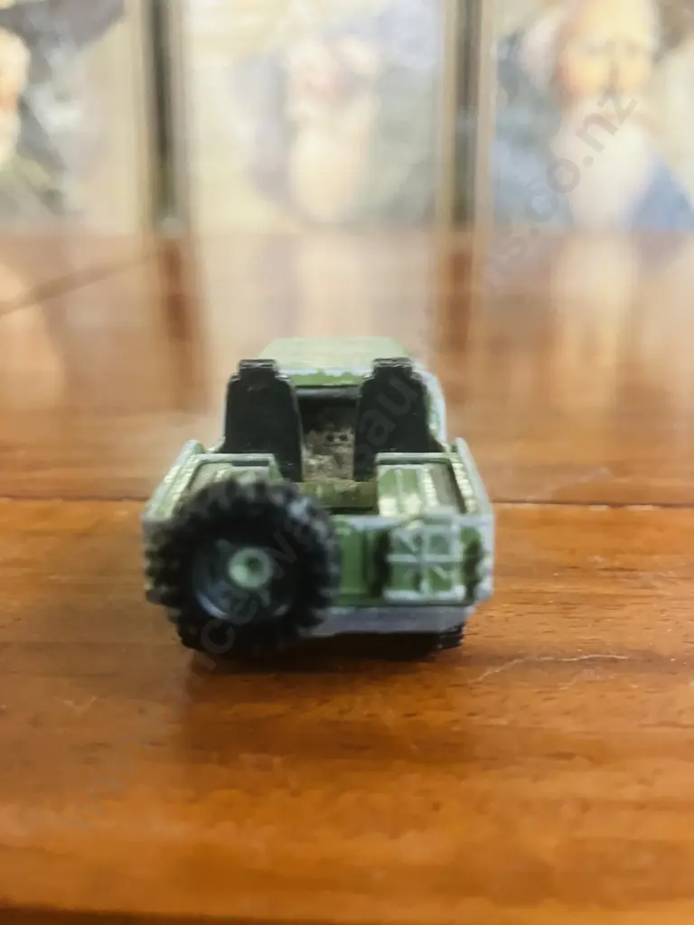 Tomy Tomica No. 25 Mitsubishi Jeep H-J58 Army Green Made in JAPAN (May 1980 to January 1988) Image 1++