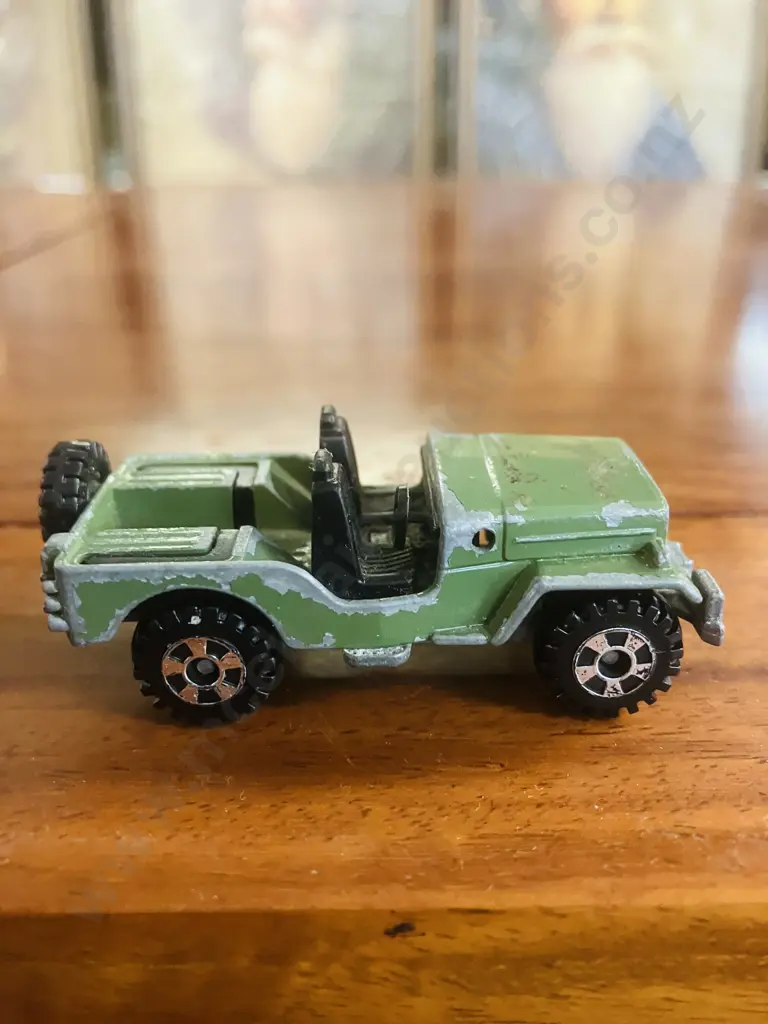 Tomy Tomica No. 25 Mitsubishi Jeep H-J58 Army Green Made in JAPAN (May 1980 to January 1988) Image 1++