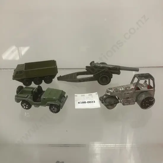 Tomy Tomica No. 25 Mitsubishi Jeep H-J58 Army Green Made in JAPAN With Other Toys