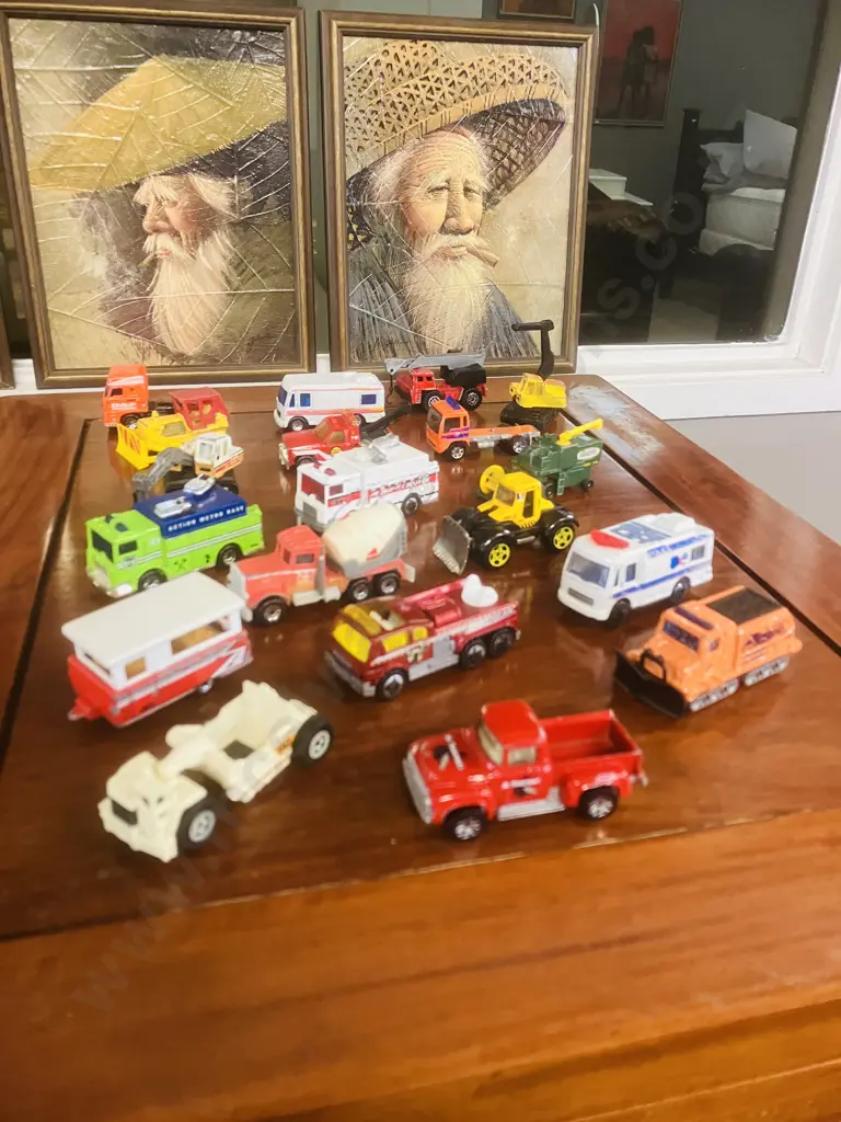 Nineteen Vintage Matchbox Diecast Models Image 1++