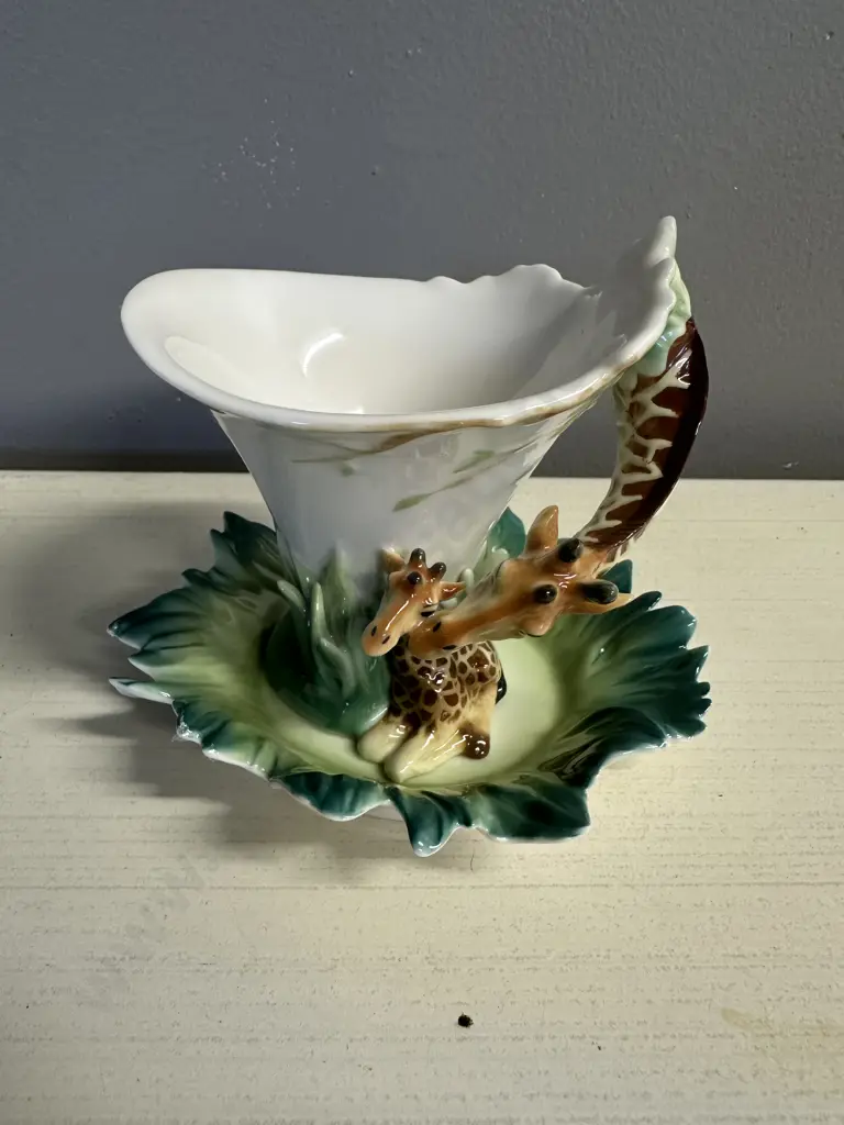 Franz Porcelain Tea Cup & Saucer Set  Image 1++