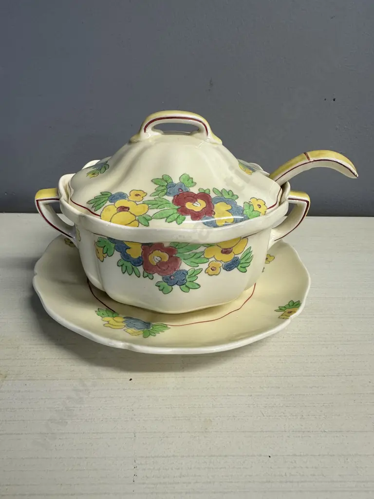 Royal Doulton 'Minden' Covered Sauce Tureen & Ladle Image 1++