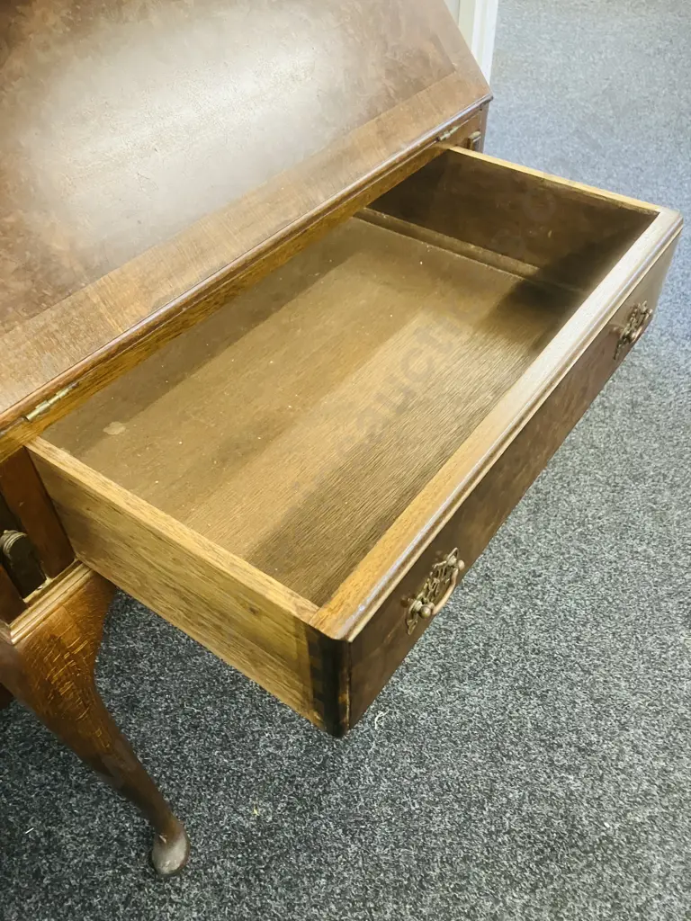 Queen Anne Style Burr Walnut & Mahogany Slant Front Writing Desk. H101 W66 D44cm Image 1++