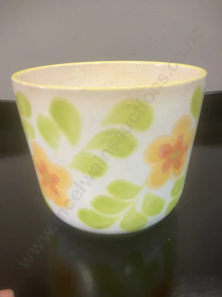 Rare Crown Lynn Flowerpot Planter Ironstone Hand Painted Made in Philippines. 13.5 x 15.5cm Image 1++